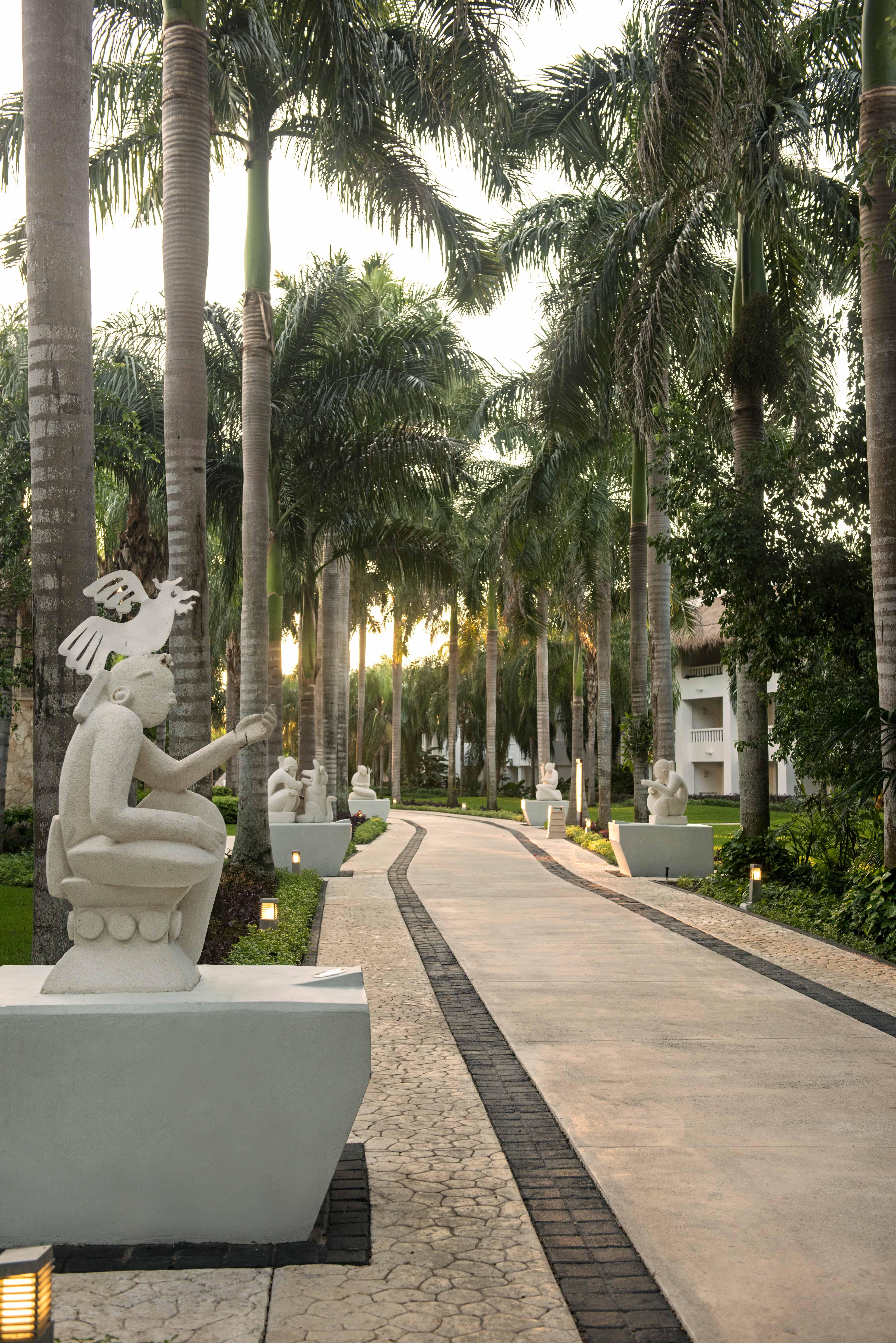 Grand Riviera Princess Playa del Carmen Dış mekan fotoğraf The Royal Path